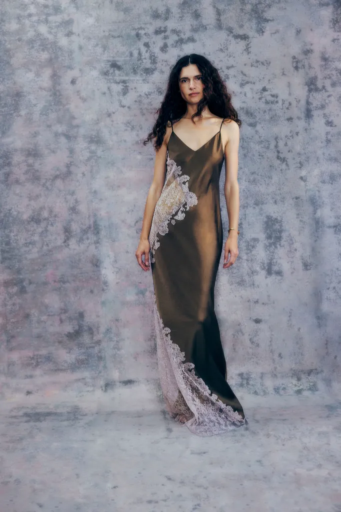 Alejandra Alonso Rojas 26SS 027